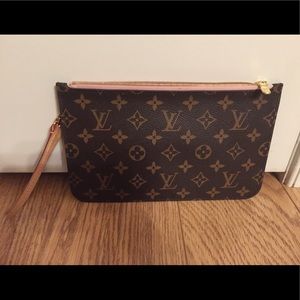 Louis Vuitton Neverfull Pouch